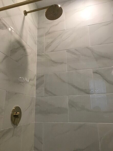 Building Photo - 208 Dakota Ave