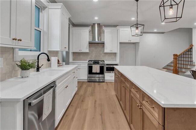 Building Photo - 54 Villa Rd