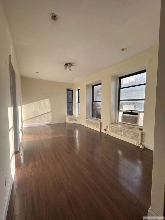 Primary Photo - Super Sunny 1 BD, Panoramic Windows, Gut Renovated Granite Kitchen & Fabulous UWS Location!