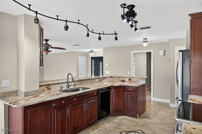 Building Photo - 1921 SE 36th St