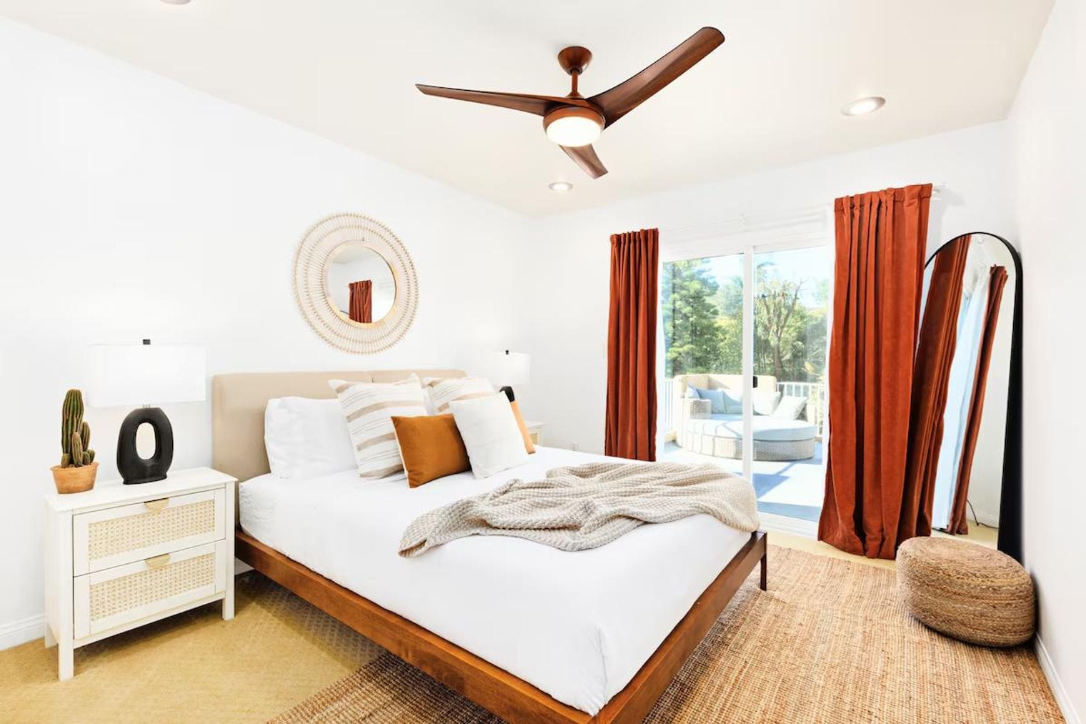 Building Photo - 14275 Mango Dr