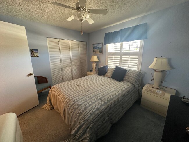 Building Photo - Furnished 2 Bedroom 2 Bath Condo in Grove ...