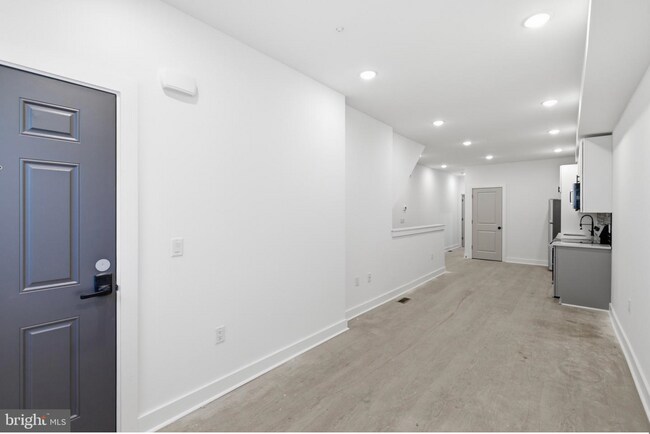 Building Photo - 2322 N 5th St