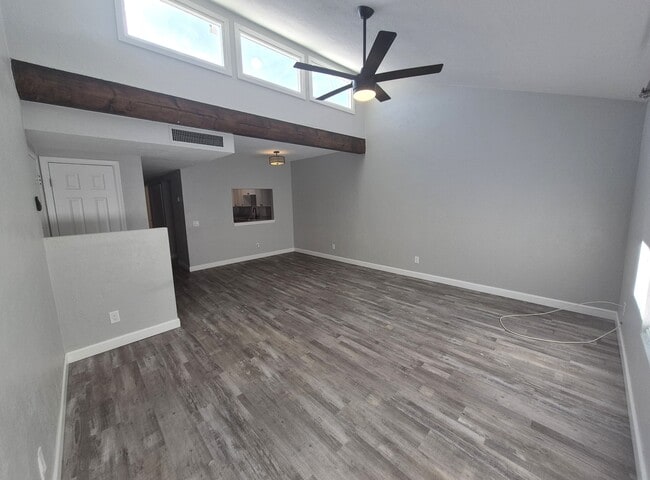 Building Photo - 3459 E Pima St