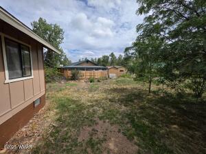 Building Photo - 1295 S Julia Ln