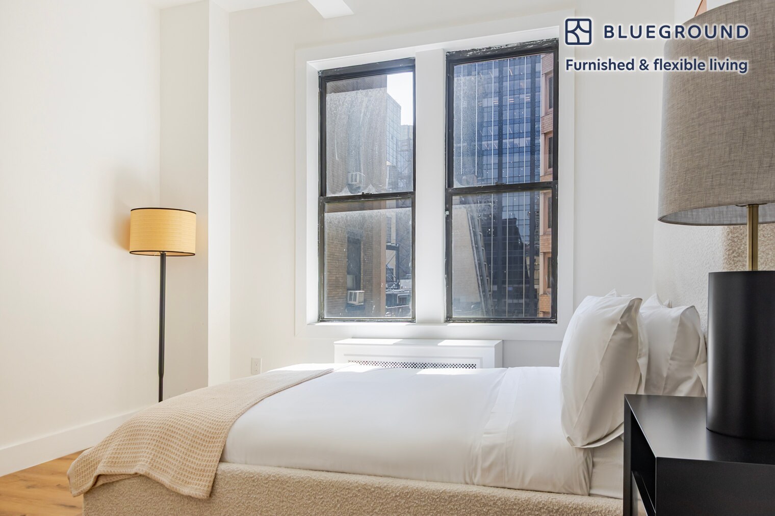 Building Photo - 161 W 54th St
