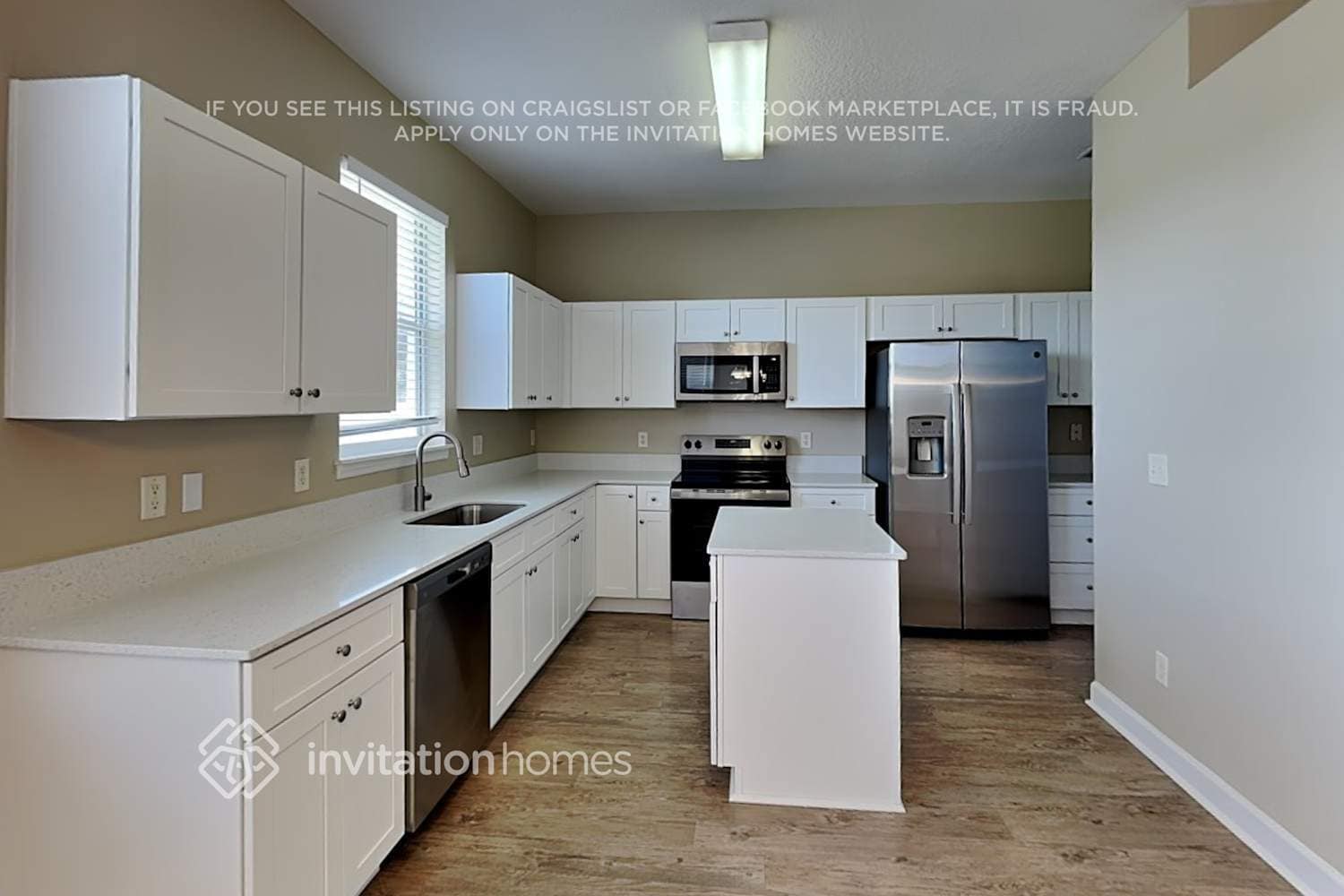 Building Photo - 1325 Golf Point Loop