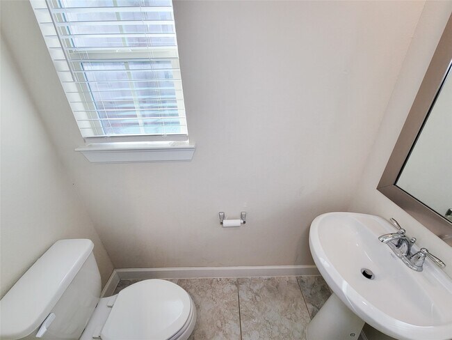 Building Photo - 1506 Brayson Oaks Pl