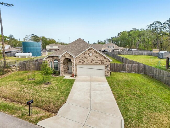 Building Photo - 18473 Railroad Ave