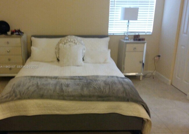 Building Photo - 17102 SW 95th Terrace