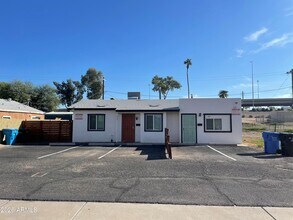 Building Photo - 419 N 20th St