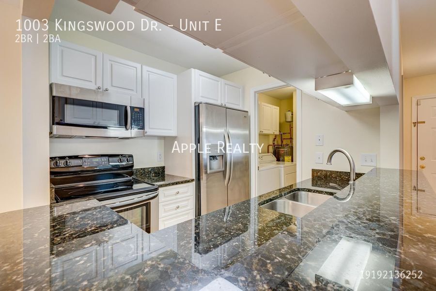 Building Photo - 1003 Kingswood Dr