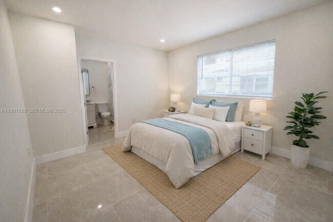 Building Photo - 3079 NW Flagler Terrace