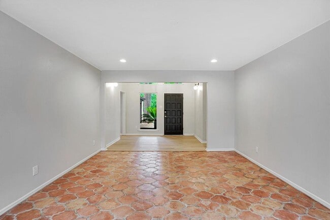 Building Photo - 2022 Bristlecone Pl