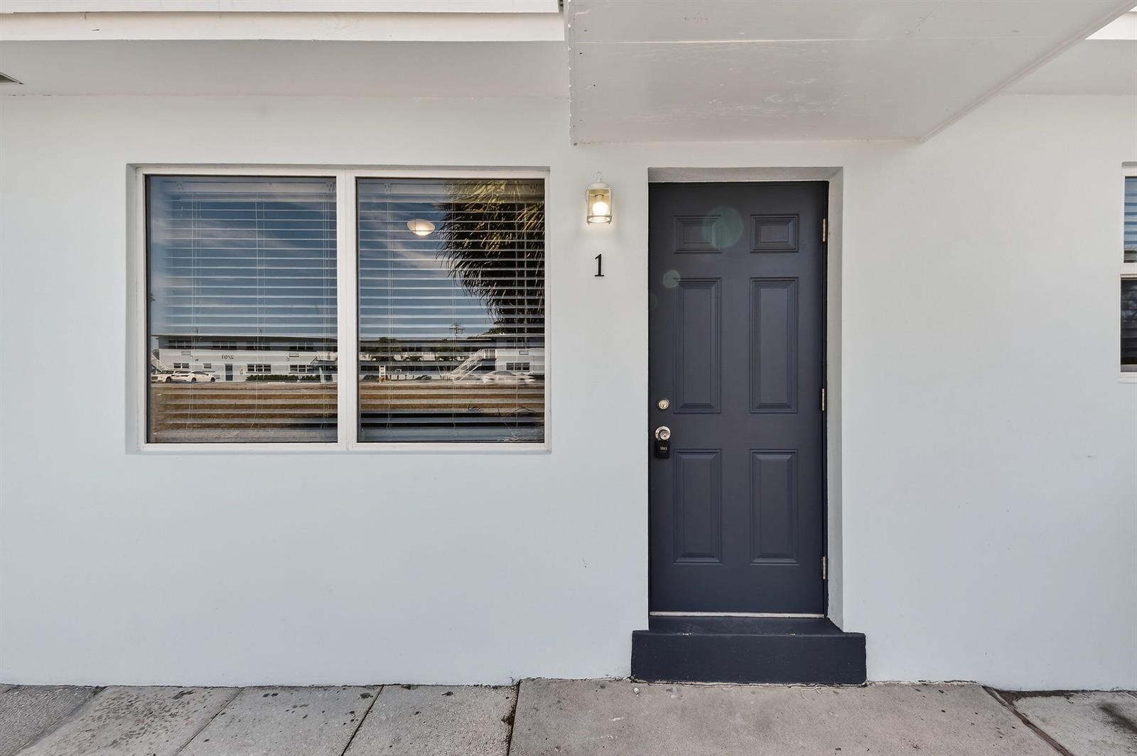 Building Photo - 58 W 27th St