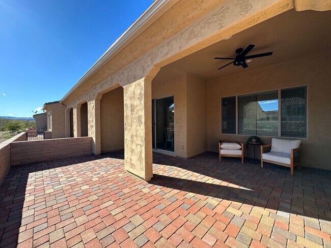 Building Photo - 1436 E Basalt Dr