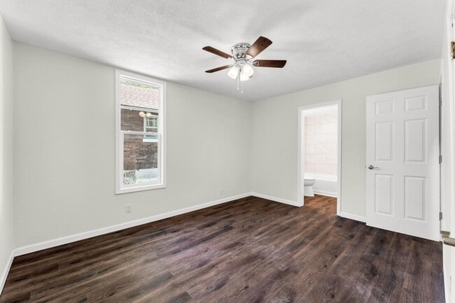 Building Photo - 3 Bed | 1 Bath | Loft | FULLY Remodeled | Springfield MO | PETS WELCOME!