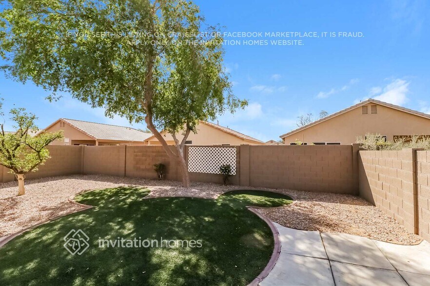 Building Photo - 9327 W Gold Dust Ave