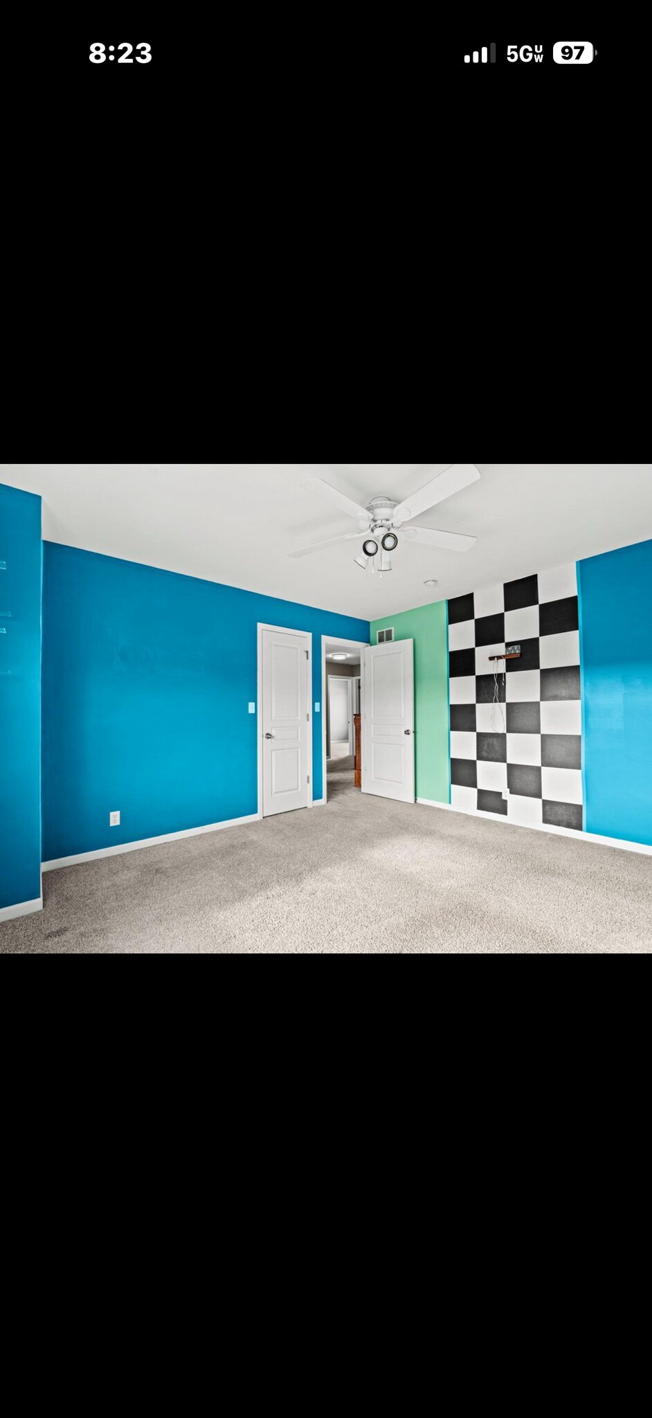 Building Photo - 1140 Hyde Park