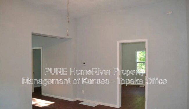 Building Photo - 1272 SW Mulvane St