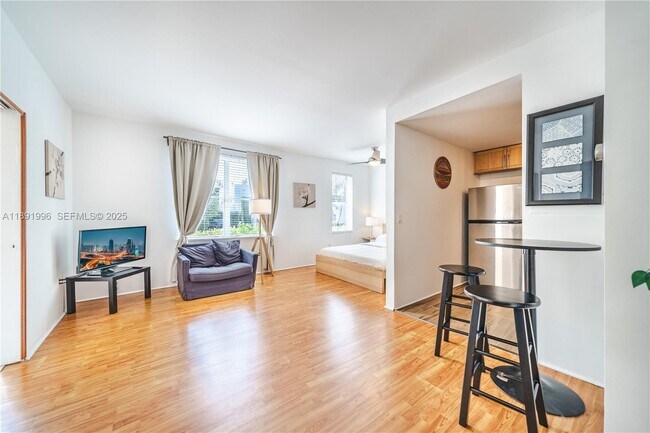 Building Photo - 1502 Jefferson Ave