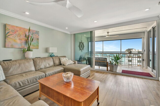 Building Photo - 911 Ocean Dr