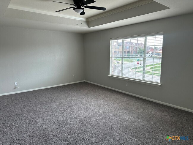 Building Photo - 6107 Taree Loop
