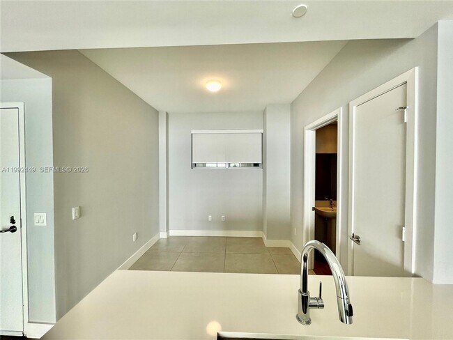 Building Photo - 2900 NE 7th Ave