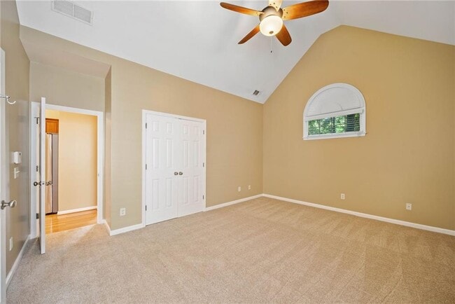 Building Photo - 726 Gardenside Cir SE