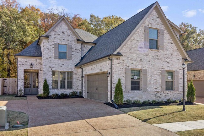 Building Photo - 584 Holden Dr