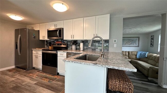 Building Photo - 526 Alta Vista