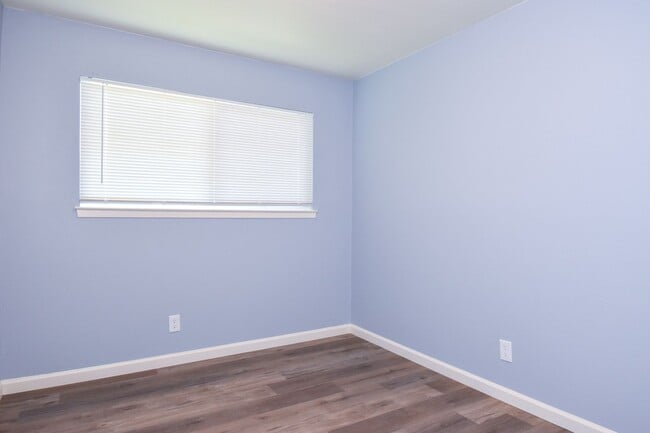 Building Photo - 2351-55