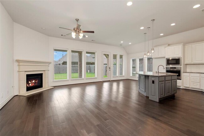 Building Photo - 4323 Croft Creek Dr