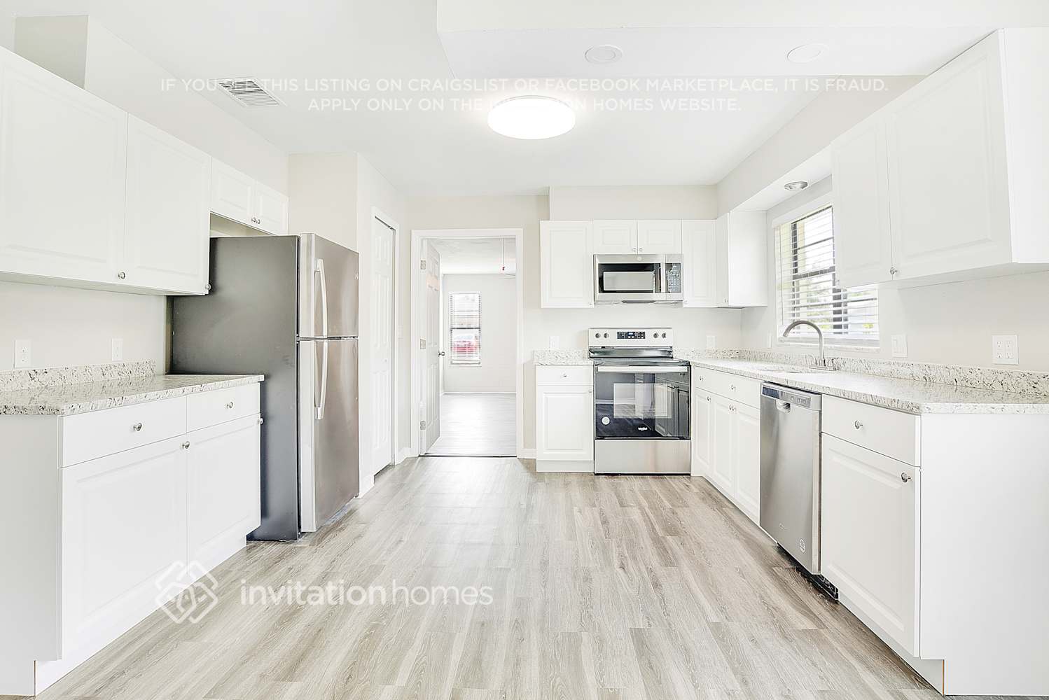 Building Photo - 408 Martigues Dr