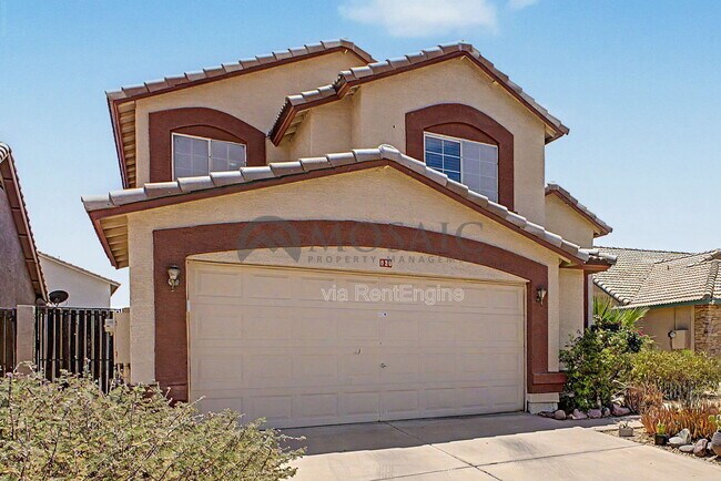 Building Photo - 820 N Granada Dr