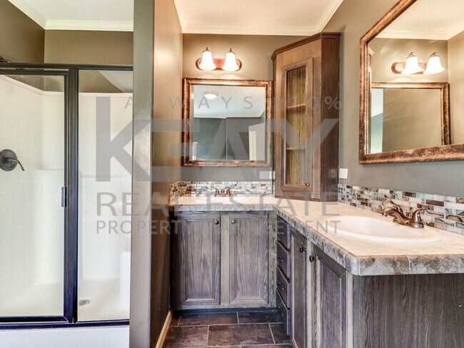 Building Photo - COMING SOON! Charming 3 bedroom home in Lafayette!