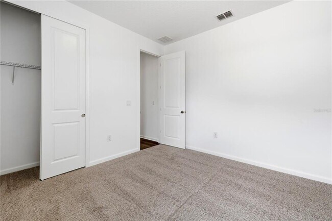 Building Photo - 17049 Haggerty Hollow Dr