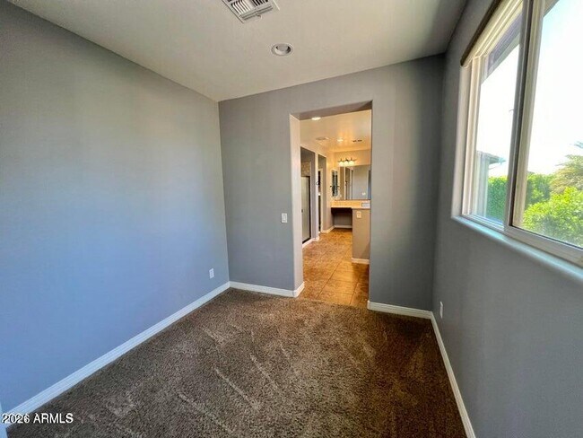 Building Photo - 3886 E Rawhide St