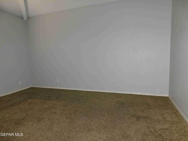 Building Photo - 8609 Pilgrimage Cir