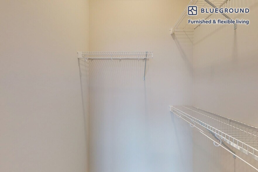 Building Photo - 332 Halstead Ave