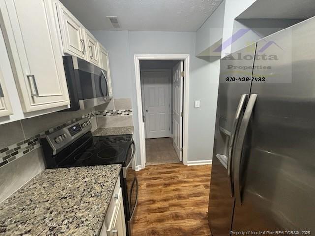 Building Photo - 505 Meadowland Ct