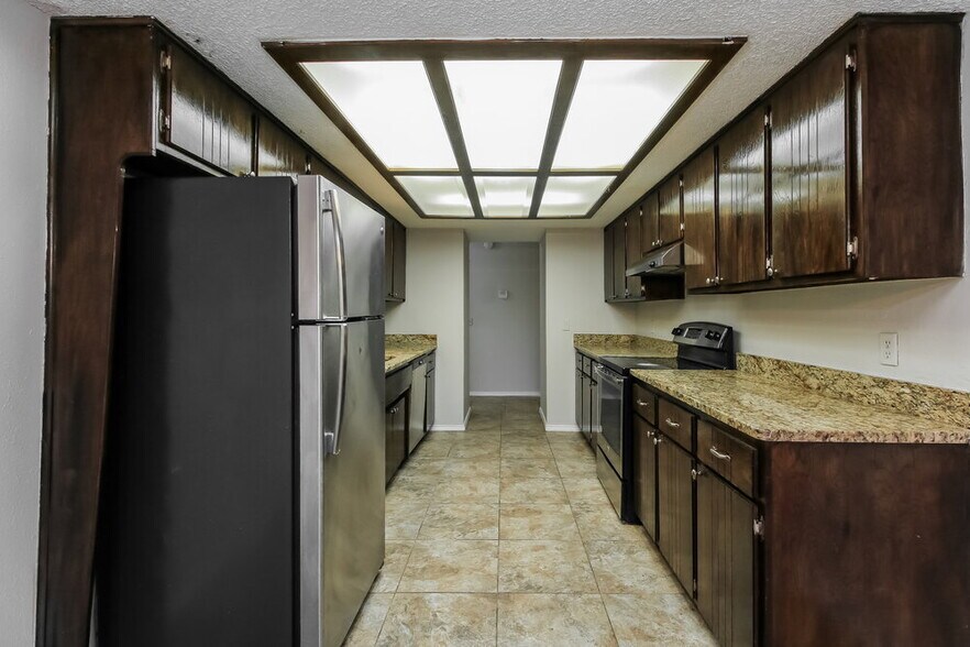 Building Photo - 8916 Northridge Terrace