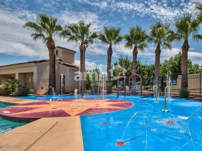 Building Photo - 20772 W Thomas Rd