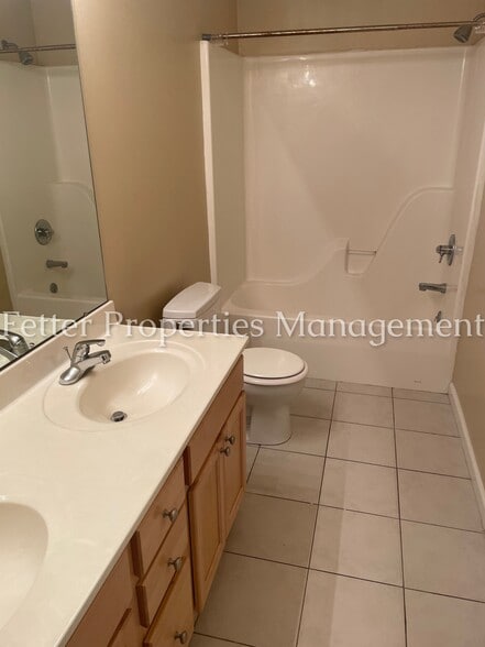 Building Photo - 7778 Sandalwood Dr