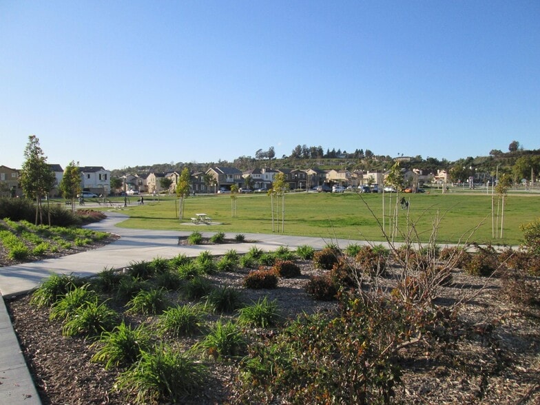 Building Photo - 523 Pioneer St