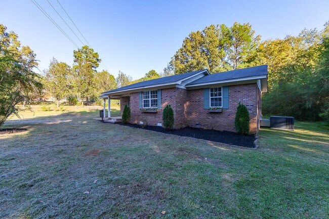 Building Photo - 28 Falcon Rd