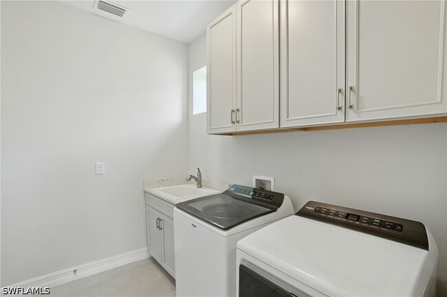 Building Photo - 28165 Captiva Shell Lp