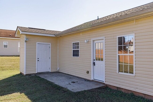 Building Photo - 507 Dove Way