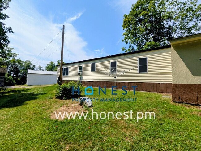 Building Photo - 1860 Hallowell Rd