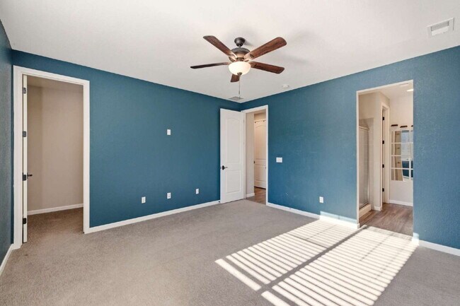 Building Photo - Modern 3-Bed 2-Bath Home in Cherry Creek School District!